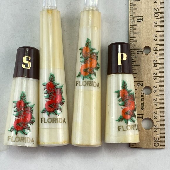 Vintage Mid Century Florida Souvenir Hostess Salad Salt Pepper Set - Picture 9 of 10